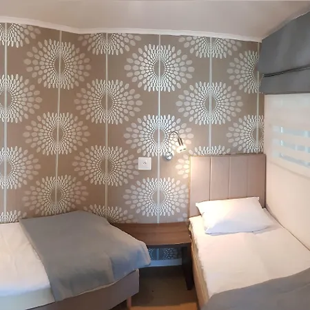 Akwamaryn 3* נישורזה