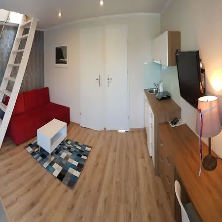 Akwamaryn נישורזה