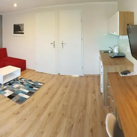 Akwamaryn נישורזה